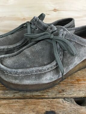 Clarks Original Gray Suede Leather Wallabee Crepe Womens Size 7.5 M Chukka